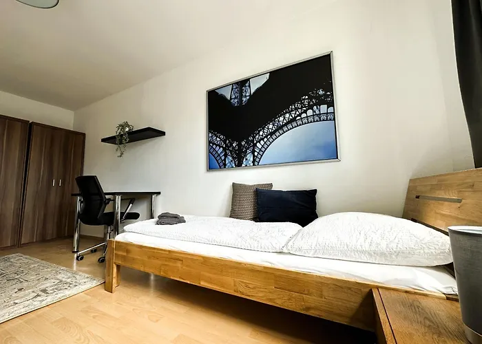 Roomy For Families And Groups *