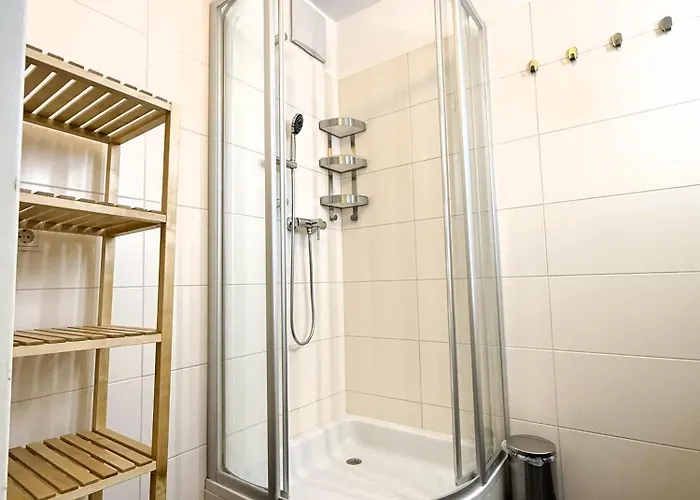 Roomy For Families And Groups