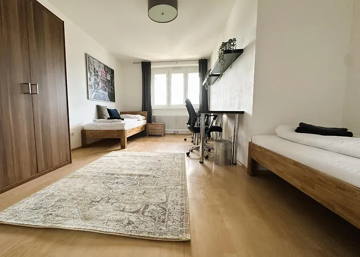 Roomy For Families And Groups