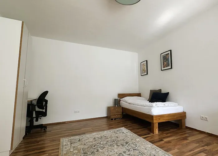 Roomy For Families And Groups