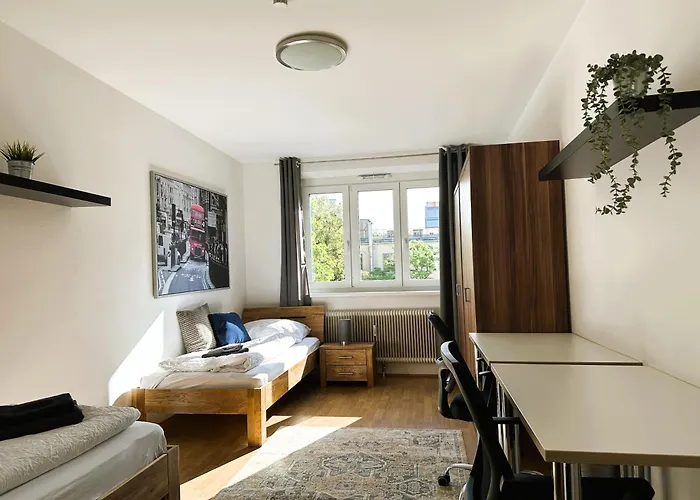 Roomy For Families And Groups